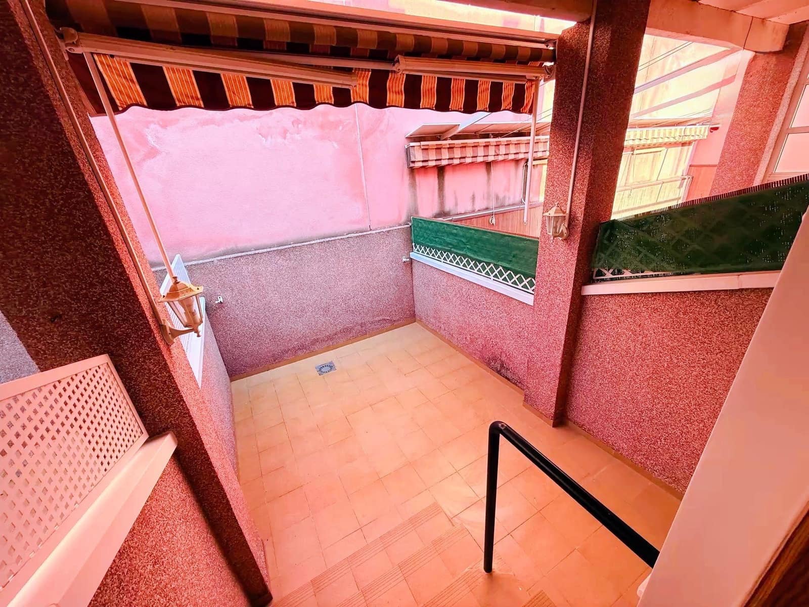 Adosado de 3 habitaciones en Santa Pola en venta con garaje - 235.000 € (Ref: 10060227)