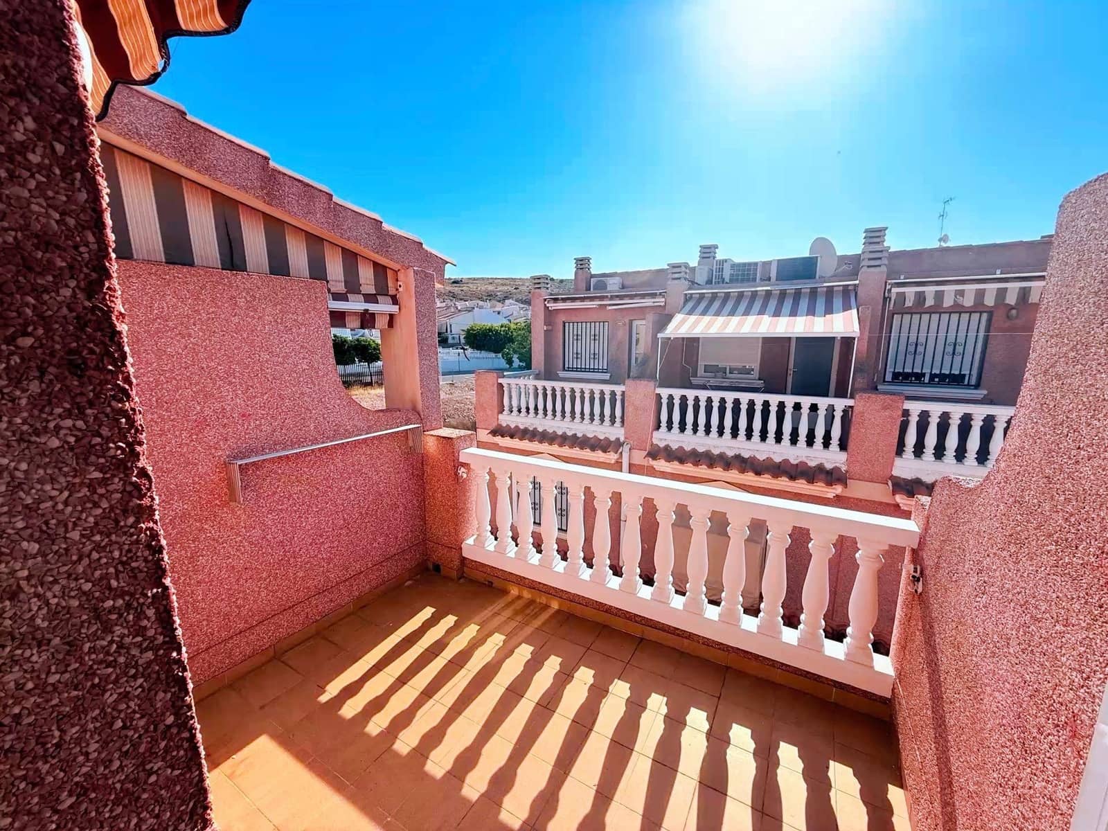 Adosado de 3 habitaciones en Santa Pola en venta con garaje - 235.000 € (Ref: 10060227)