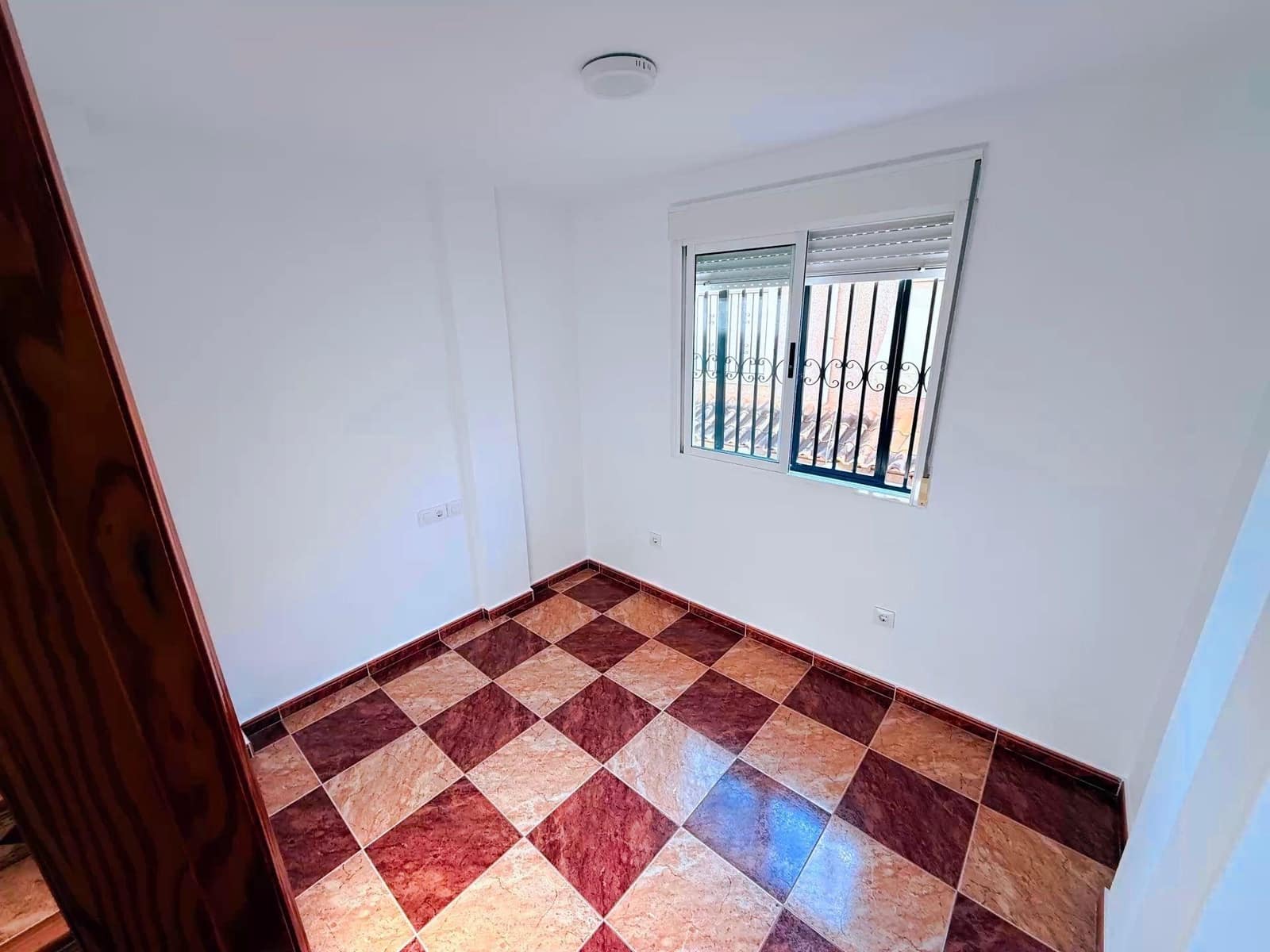 Adosado de 3 habitaciones en Santa Pola en venta con garaje - 235.000 € (Ref: 10060227)