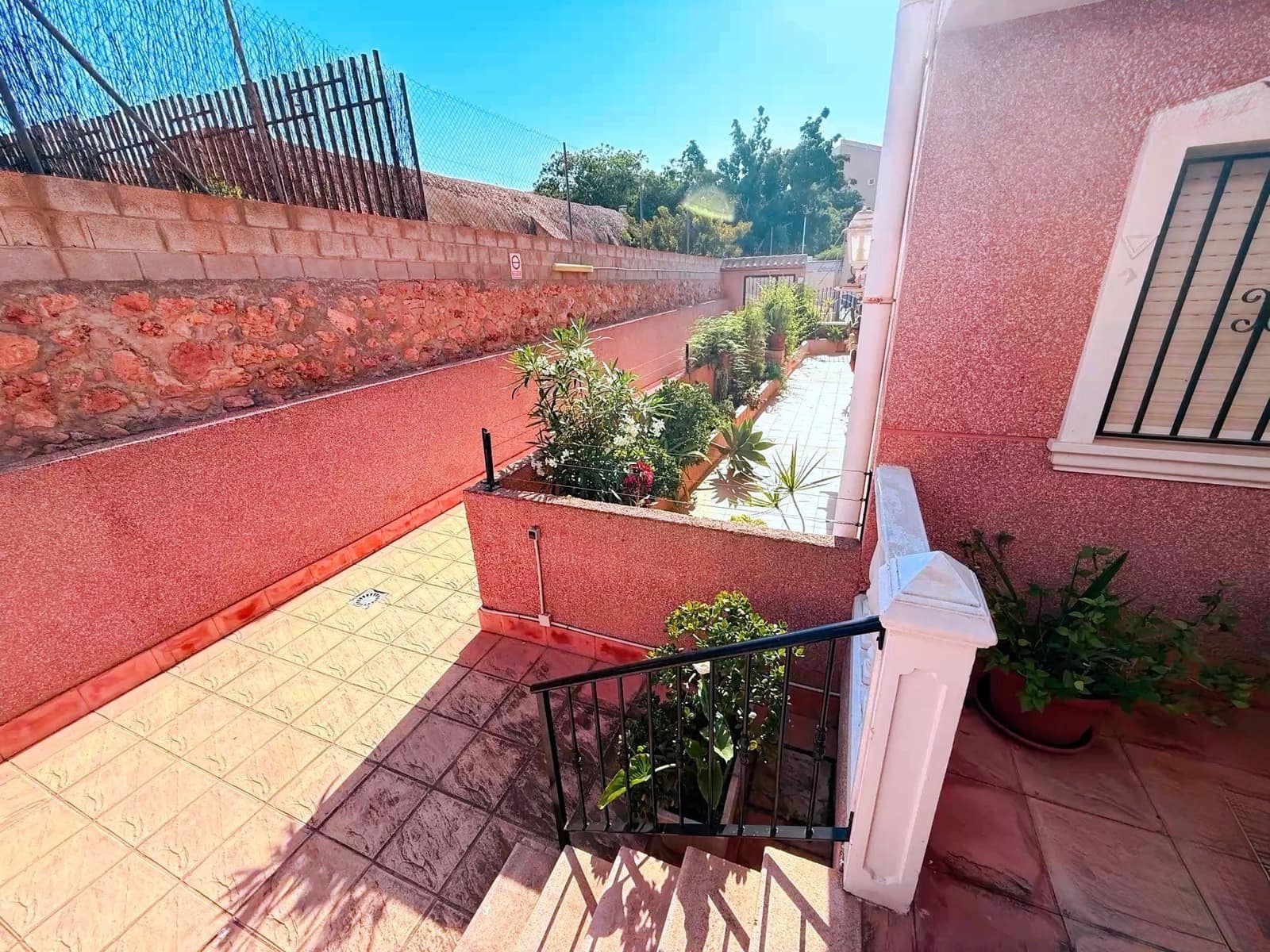 Adosado de 3 habitaciones en Santa Pola en venta con garaje - 235.000 € (Ref: 10060227)