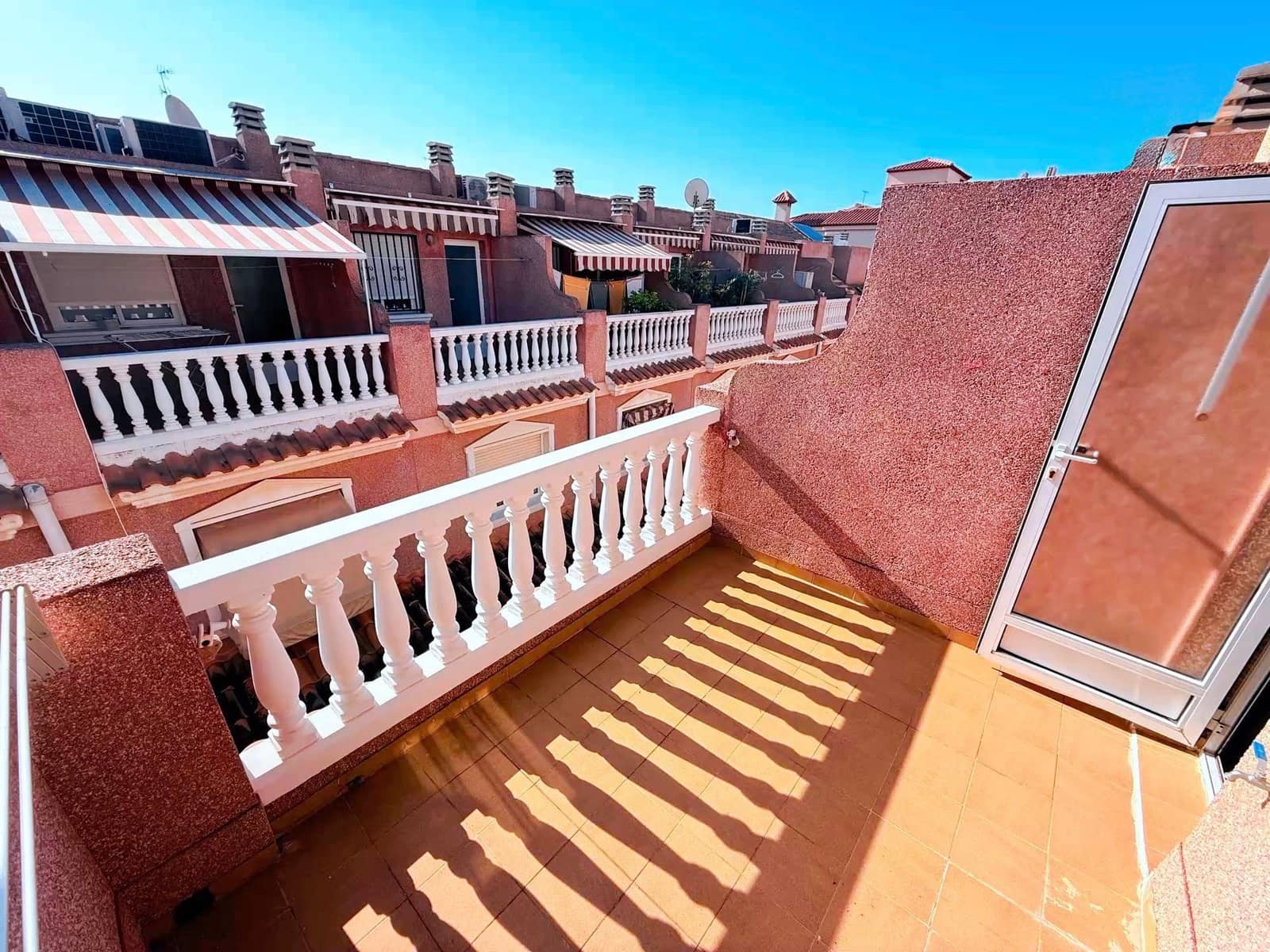 Adosado de 3 habitaciones en Santa Pola en venta con garaje - 235.000 € (Ref: 10060227)