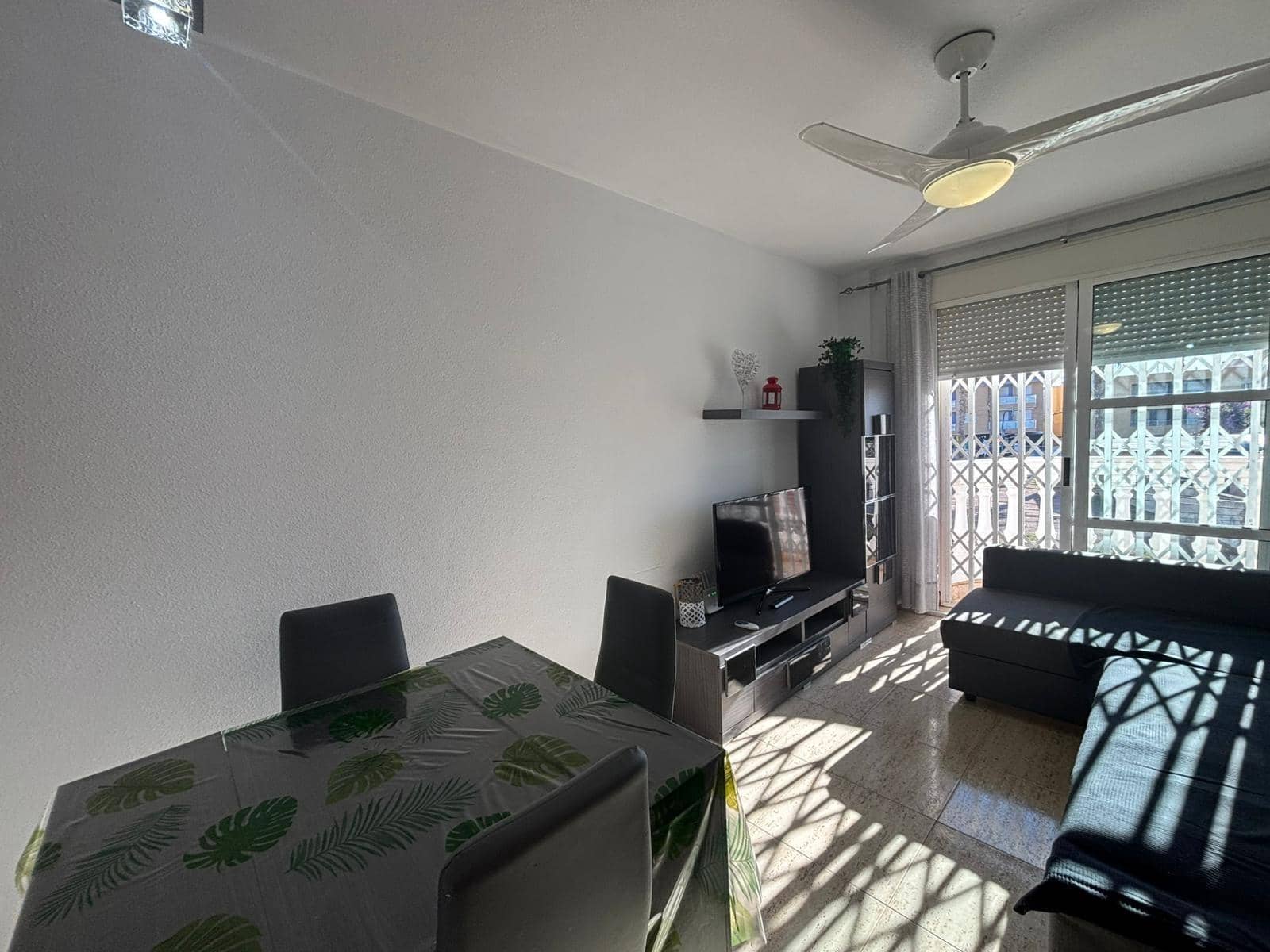2 quarto Apartamento para arrendar em Los Alcazares - 650 € (Ref: 10060236)