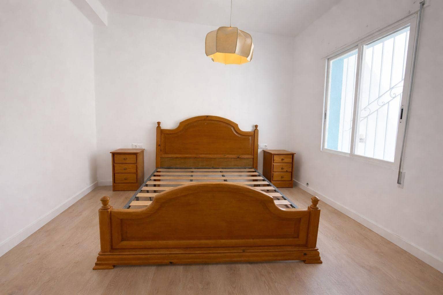 4 chambre Villa/Maison à vendre à El Carmoli avec garage - 375 000 € (Ref: 10060244)