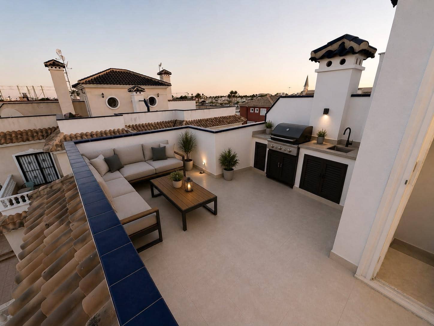 Adosado de 2 habitaciones en Roda en venta con piscina - 160.000 € (Ref: 10060247)