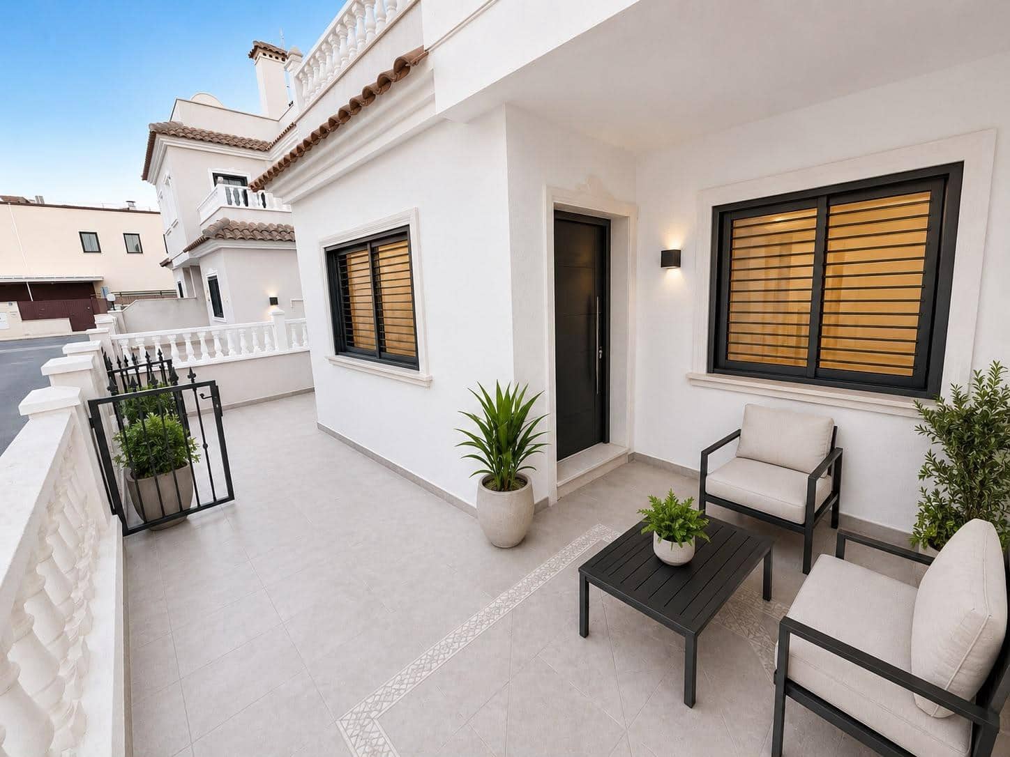 Adosado de 2 habitaciones en Roda en venta con piscina - 160.000 € (Ref: 10060247)