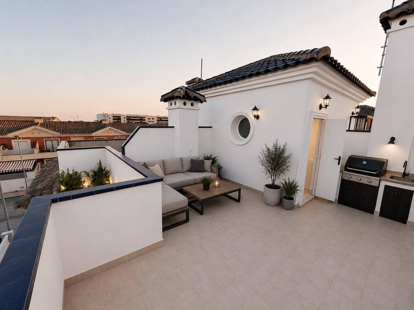 Adosado de 2 habitaciones en Roda en venta con piscina - 160.000 € (Ref: 10060247)