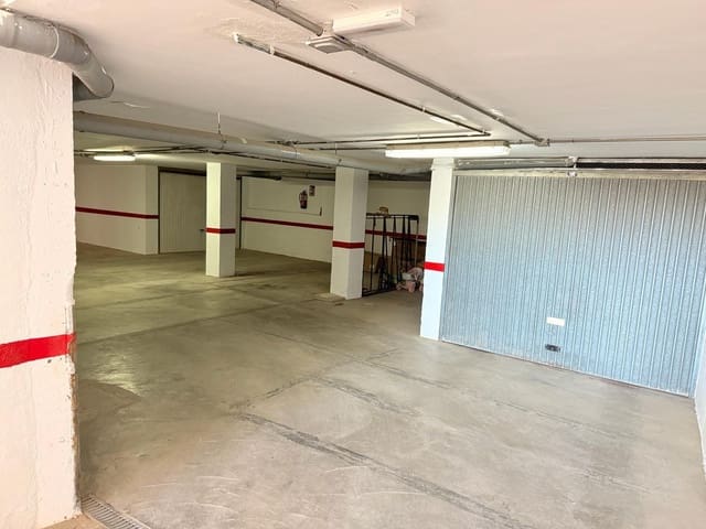 Garaje en Centro, Los Alcázares en venta - 8.900 € (Ref: 10060251)