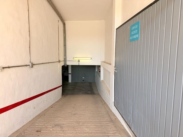 Garaje en Centro, Los Alcázares en venta - 8.900 € (Ref: 10060251)