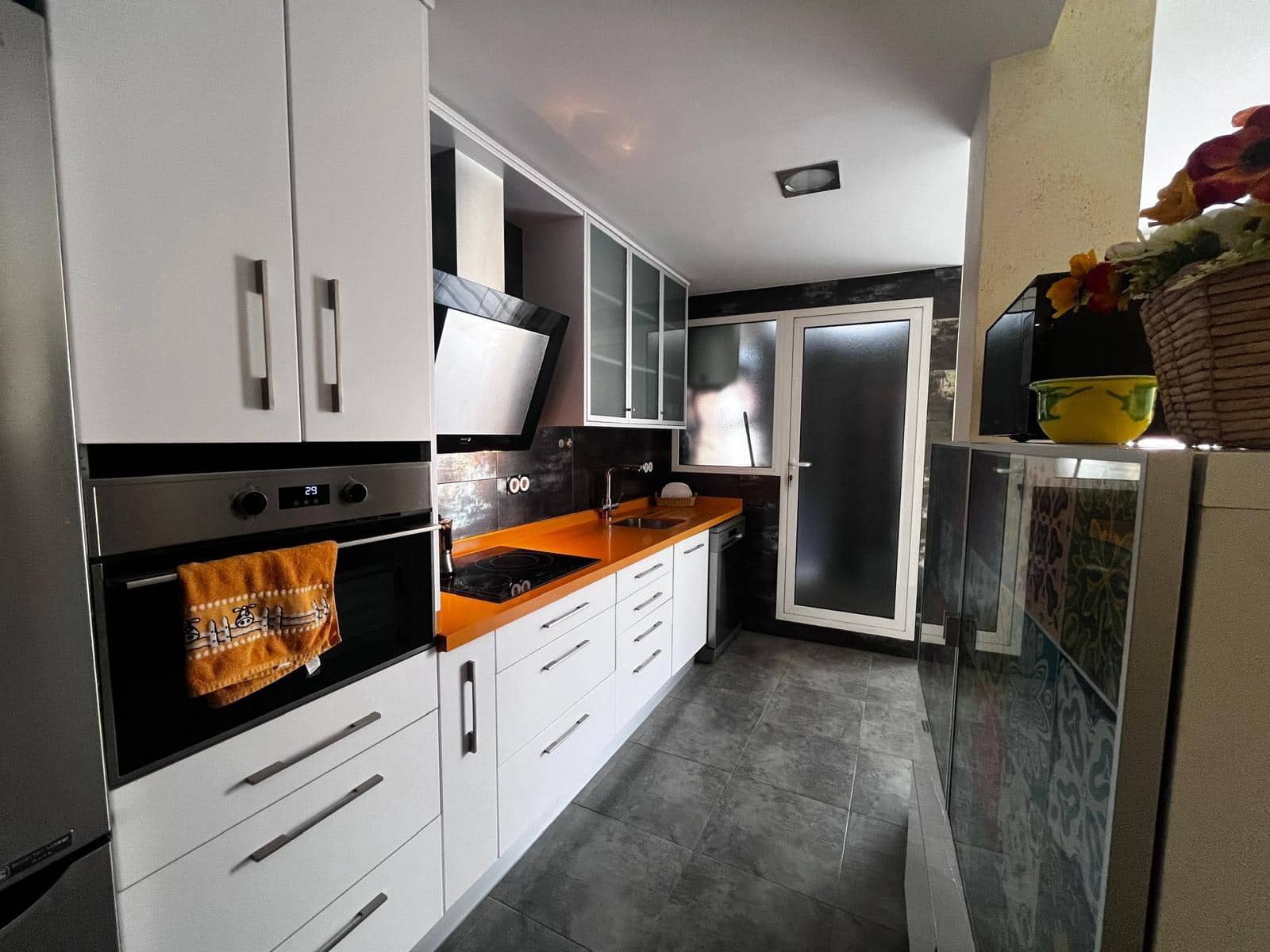 3 bedroom Penthouse for rent in Los Alcazares with garage - € 2,800 (Ref: 10060255)
