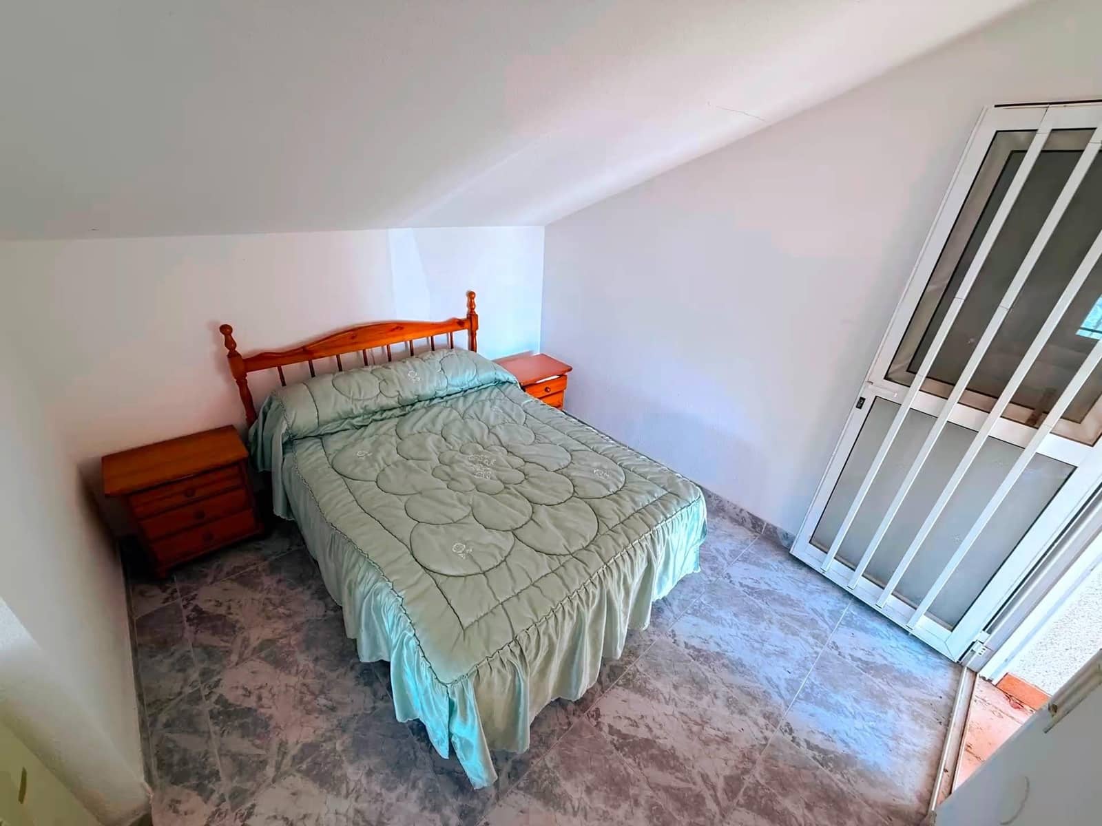 Adosado de 3 habitaciones en Los Alcázares en venta con garaje - 180.000 € (Ref: 10060258)