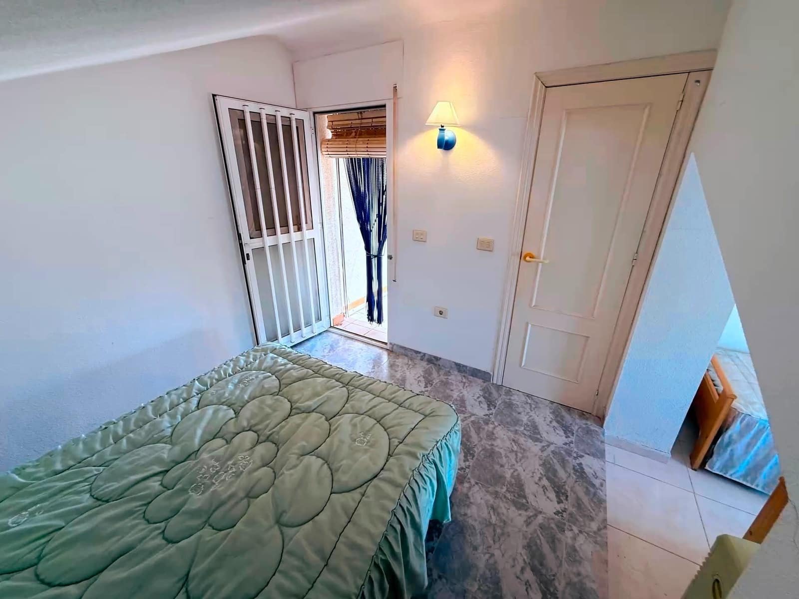 Adosado de 3 habitaciones en Los Alcázares en venta con garaje - 180.000 € (Ref: 10060258)
