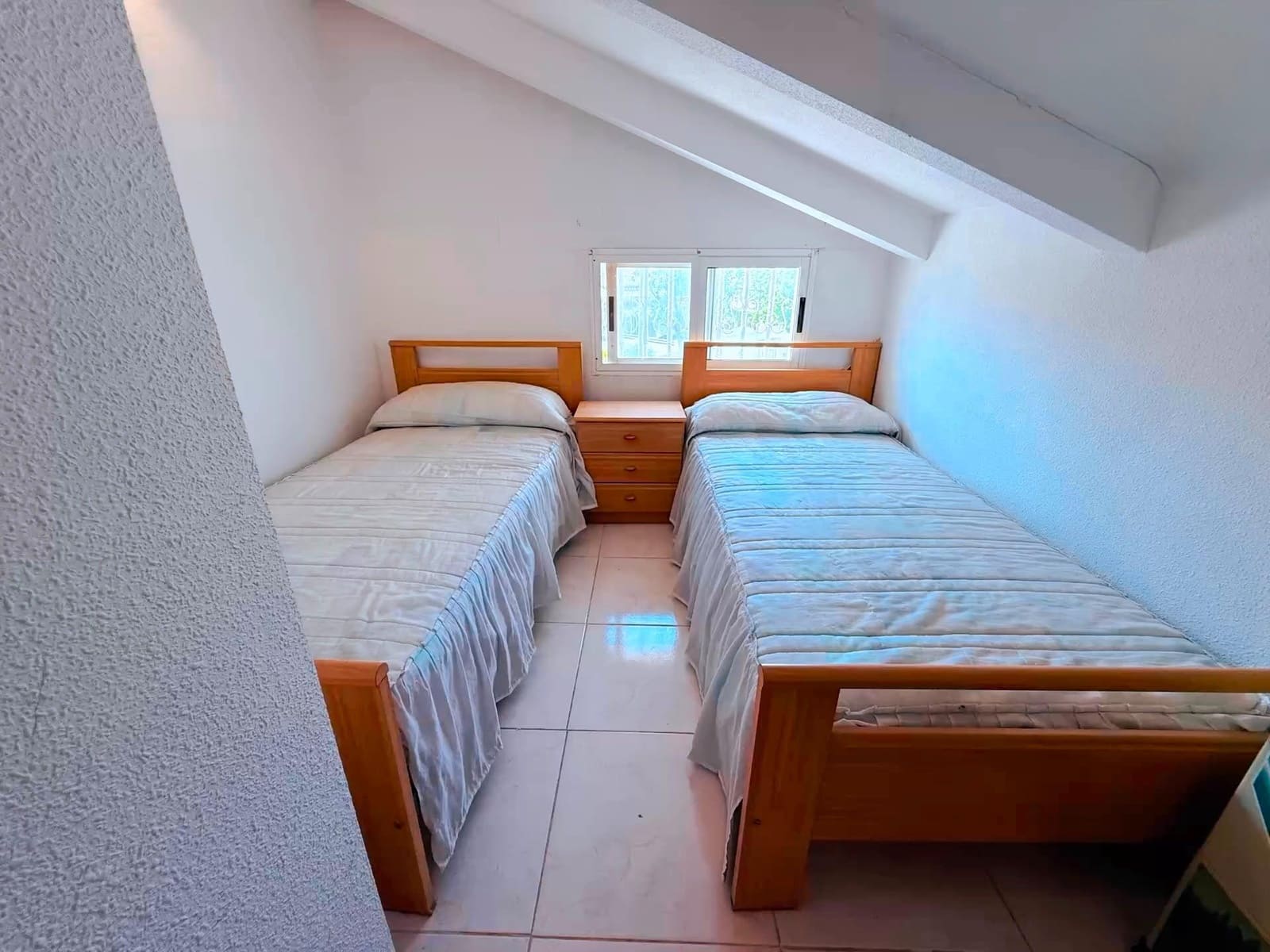 Adosado de 3 habitaciones en Los Alcázares en venta con garaje - 180.000 € (Ref: 10060258)