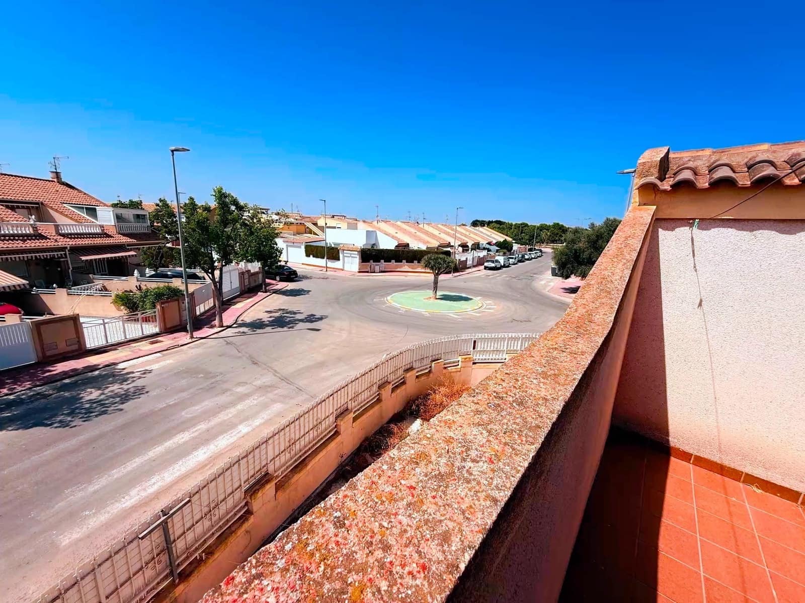 Adosado de 3 habitaciones en Los Alcázares en venta con garaje - 180.000 € (Ref: 10060258)