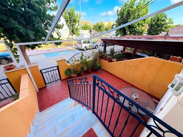 Adosado de 4 habitaciones en Centro, Los Alcázares en venta con garaje - 225.000 € (Ref: 10060265)