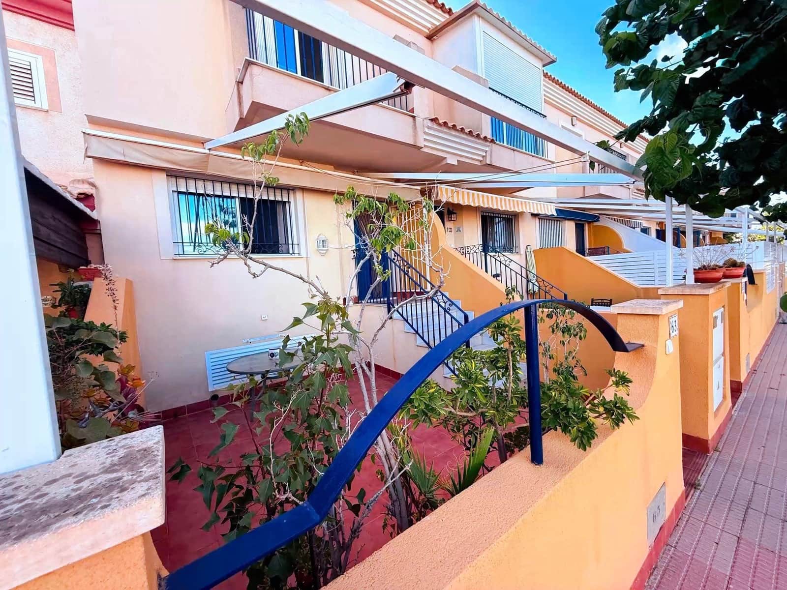 Adosado de 4 habitaciones en Los Alcázares en venta con garaje - 225.000 € (Ref: 10060265)
