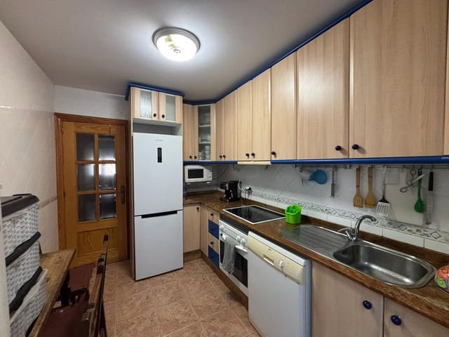 4 quarto Apartamento para arrendar em Los Alcázares - 850 € (Ref: 10060272)