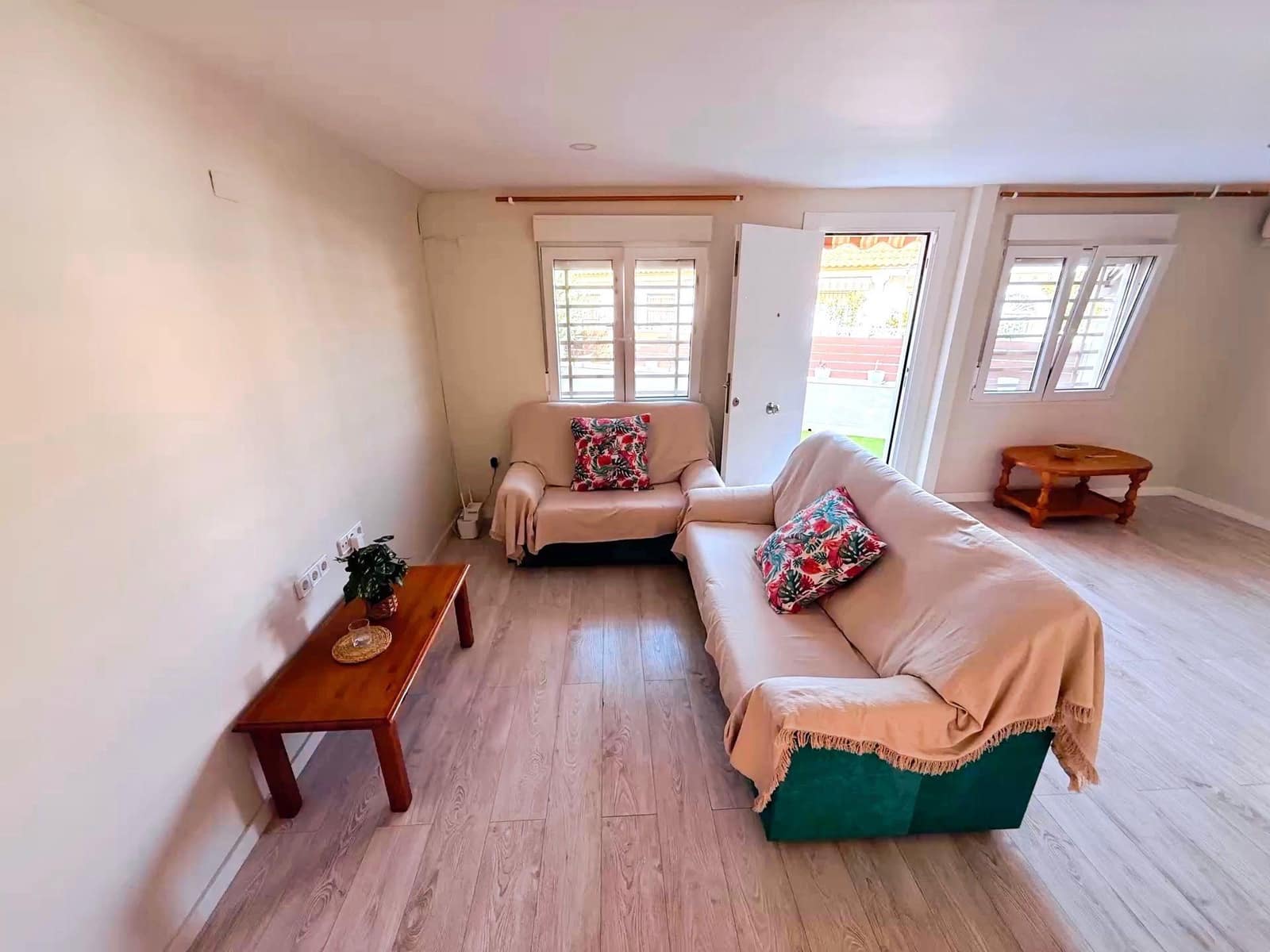 Adosado de 4 habitaciones en Los Alcázares en venta - 175.000 € (Ref: 10060273)