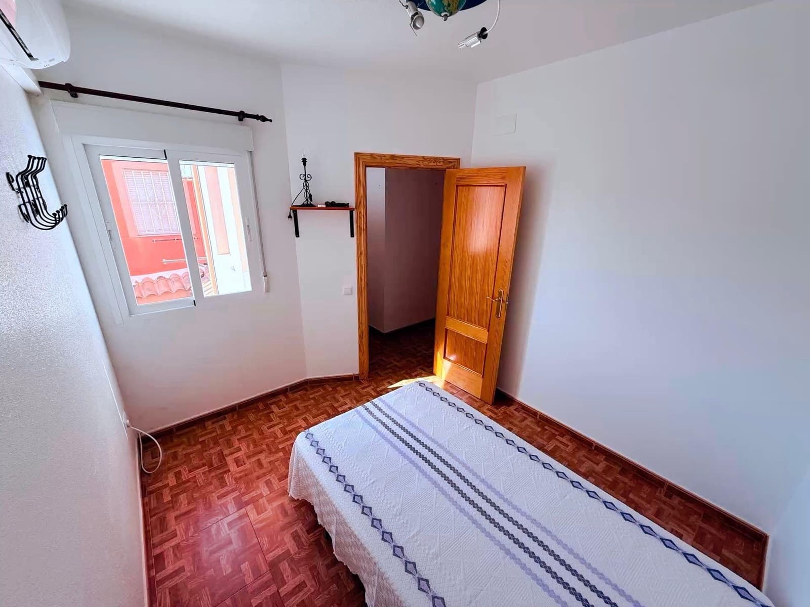 Adosado de 4 habitaciones en Los Alcázares en venta - 175.000 € (Ref: 10060273)