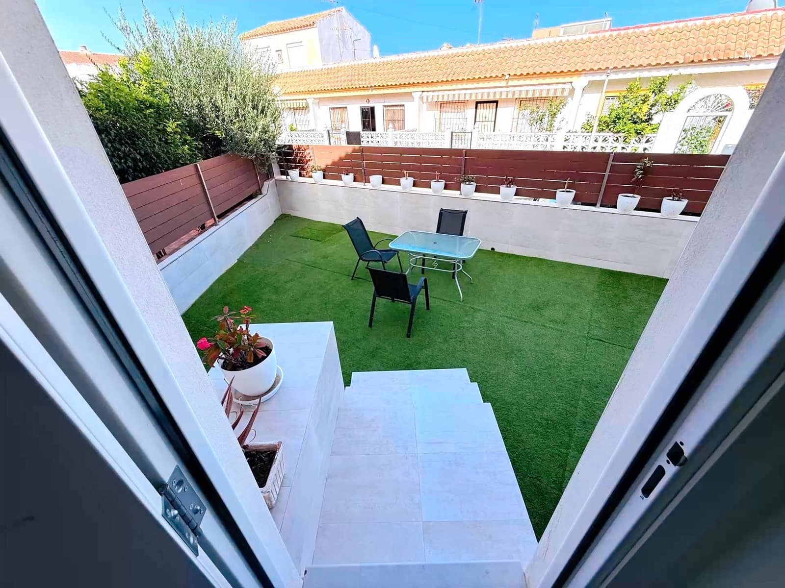 Adosado de 4 habitaciones en Los Alcázares en venta - 175.000 € (Ref: 10060273)