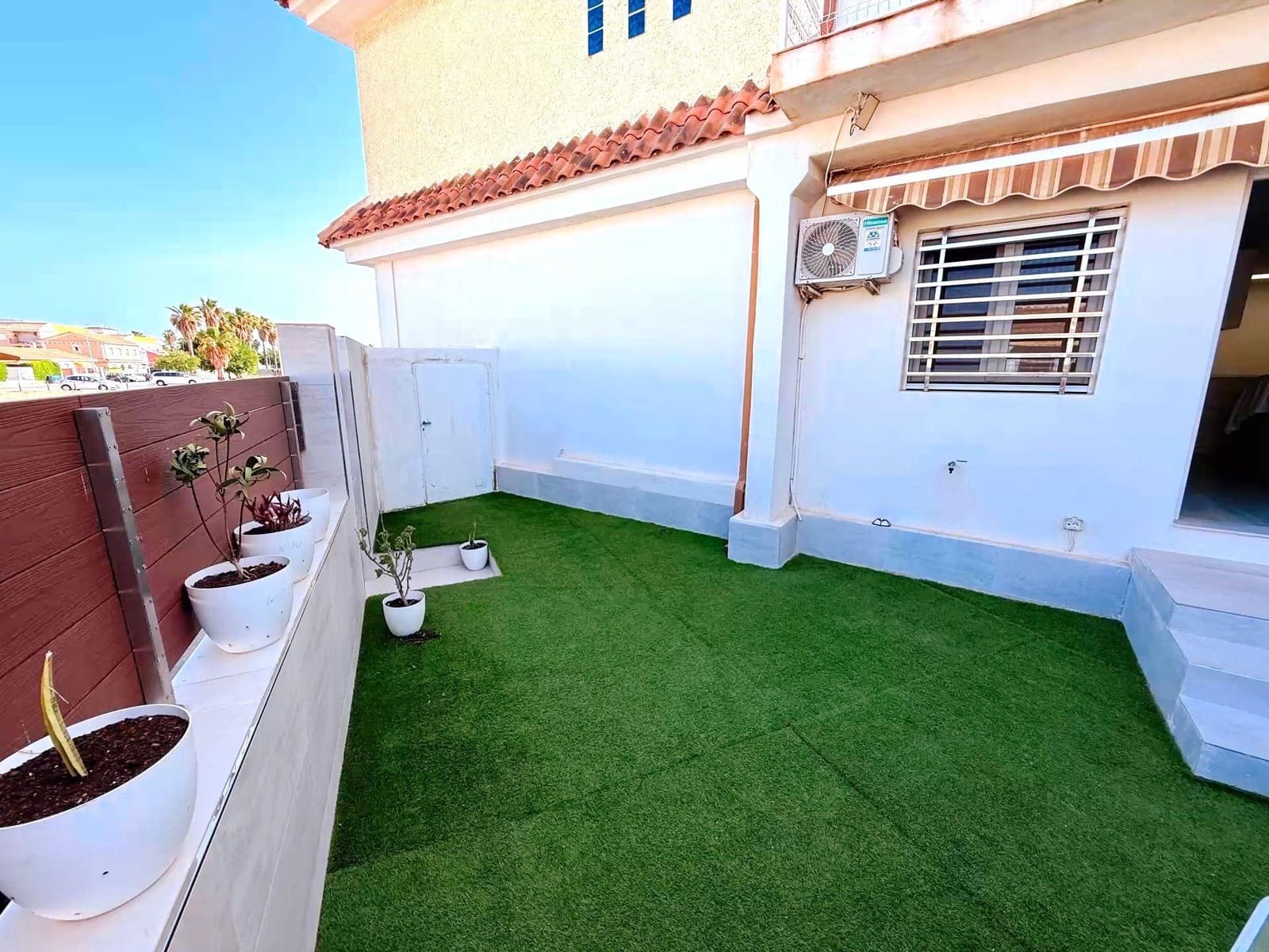 Adosado de 4 habitaciones en Los Alcázares en venta - 175.000 € (Ref: 10060273)