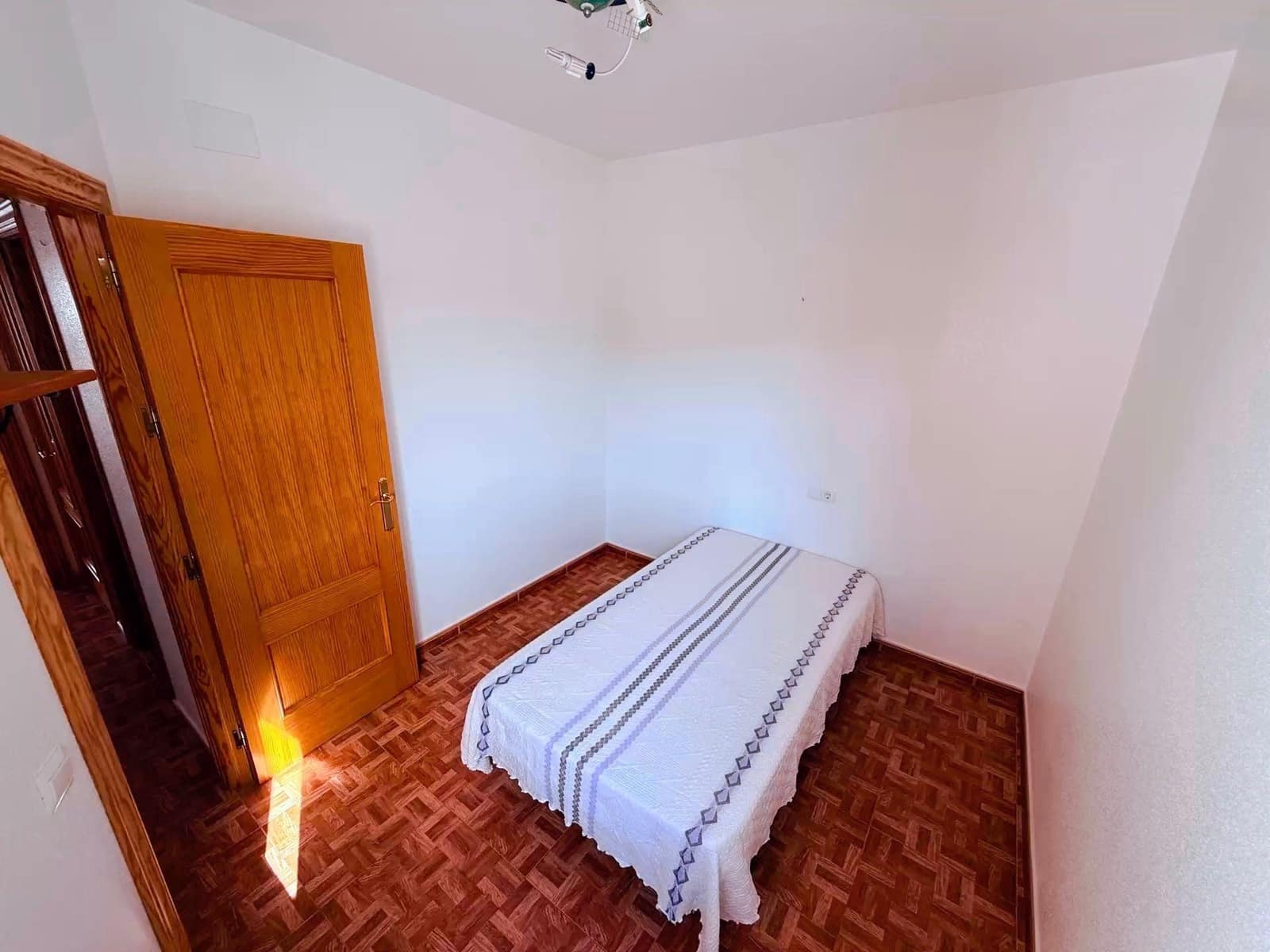 Adosado de 4 habitaciones en Los Alcázares en venta - 175.000 € (Ref: 10060273)
