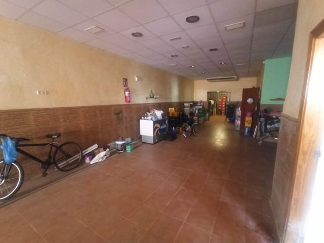 Kaupallinen myytävänä paikassa Centro, Los Alcázares mukana 
autotalli - 290 000 € (Ref: 10060274)