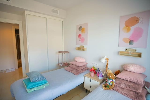 3 soverom Leilighet til salgs i Punta Prima, Orihuela med svømmebasseng garasje - € 450 000 (Ref: 10060277)