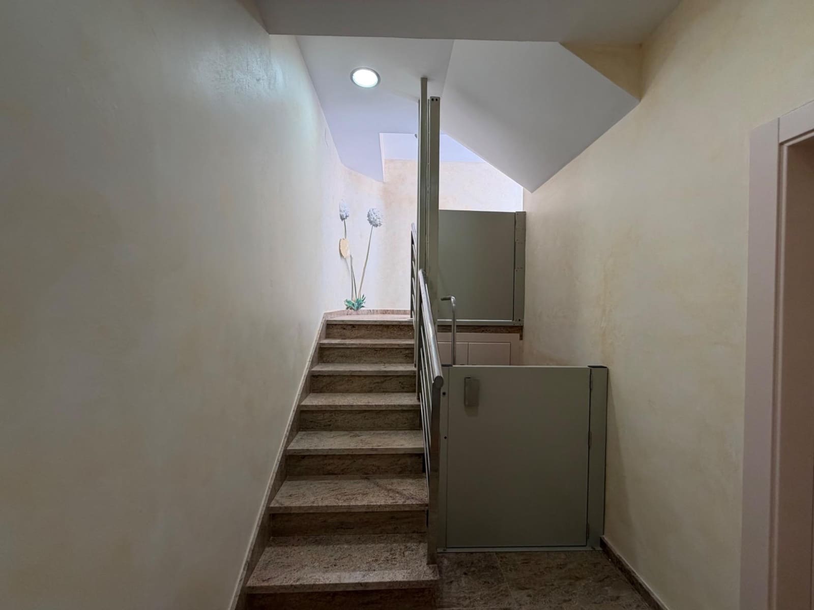 Kontor til leje i Abanilla - € 350 (Ref: 10060278)