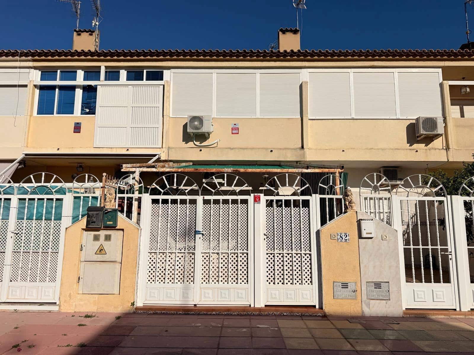 2 makuuhuone Rivitalo myytävänä paikassa Los Alcazares - 120 000 € (Ref: 10060280)