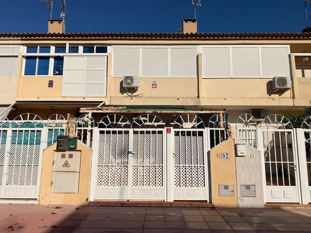 2 makuuhuone Rivitalo myytävänä paikassa Los Alcázares - 120 000 € (Ref: 10060280)