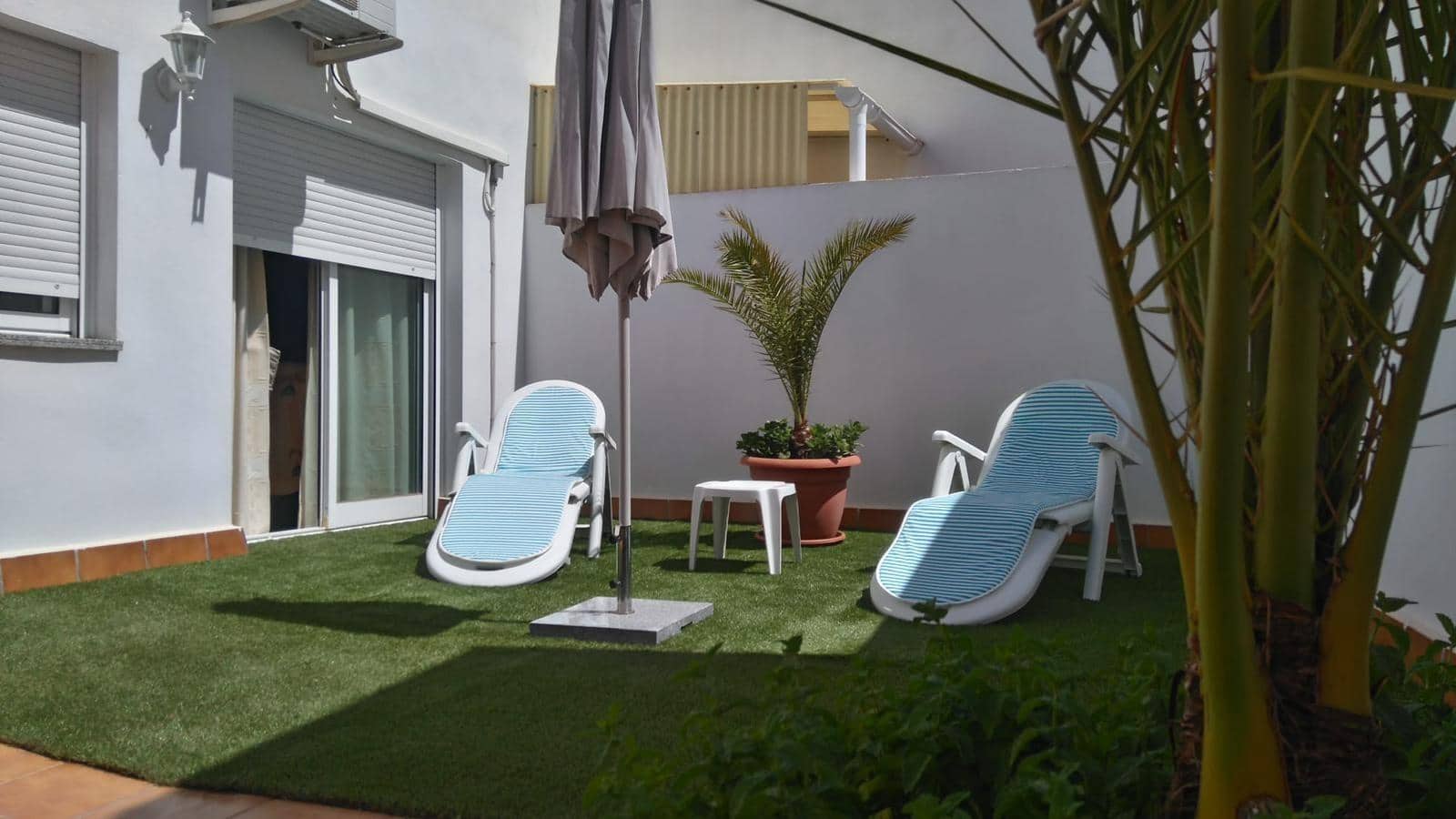 3 soverom Leilighet til leie i Los Alcazares - € 800 (Ref: 10060282)