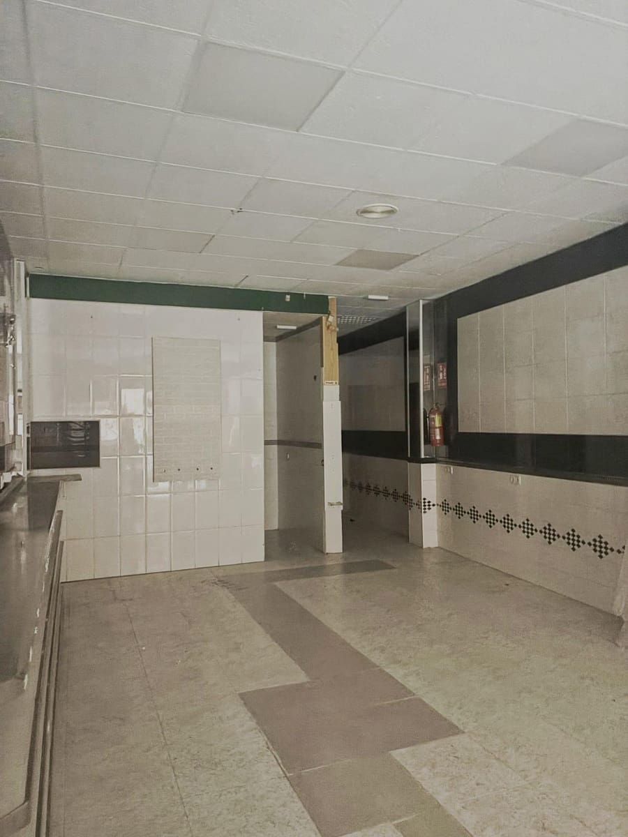 Erhverv til salg i Los Alcazares - € 80.000 (Ref: 10060296)