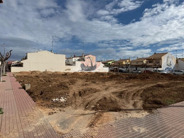 Bauplatz zu verkaufen in Centro, Los Alcázares - 825.000 € (Ref: 10060330)
