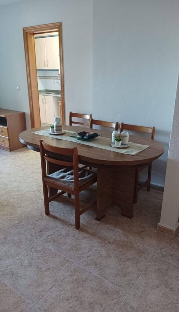 2 soverom Leilighet til leie i Playa Honda med svømmebasseng garasje - € 650 (Ref: 10076609)