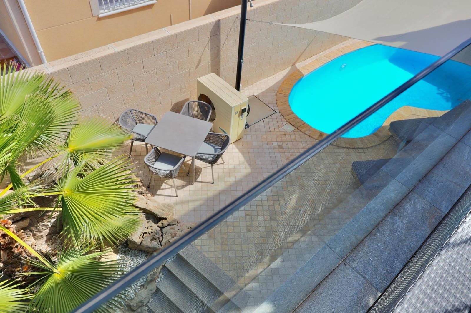 4 soveværelse Villa til salg i Los Alcazares med swimmingpool garage - € 695.000 (Ref: 10086378)