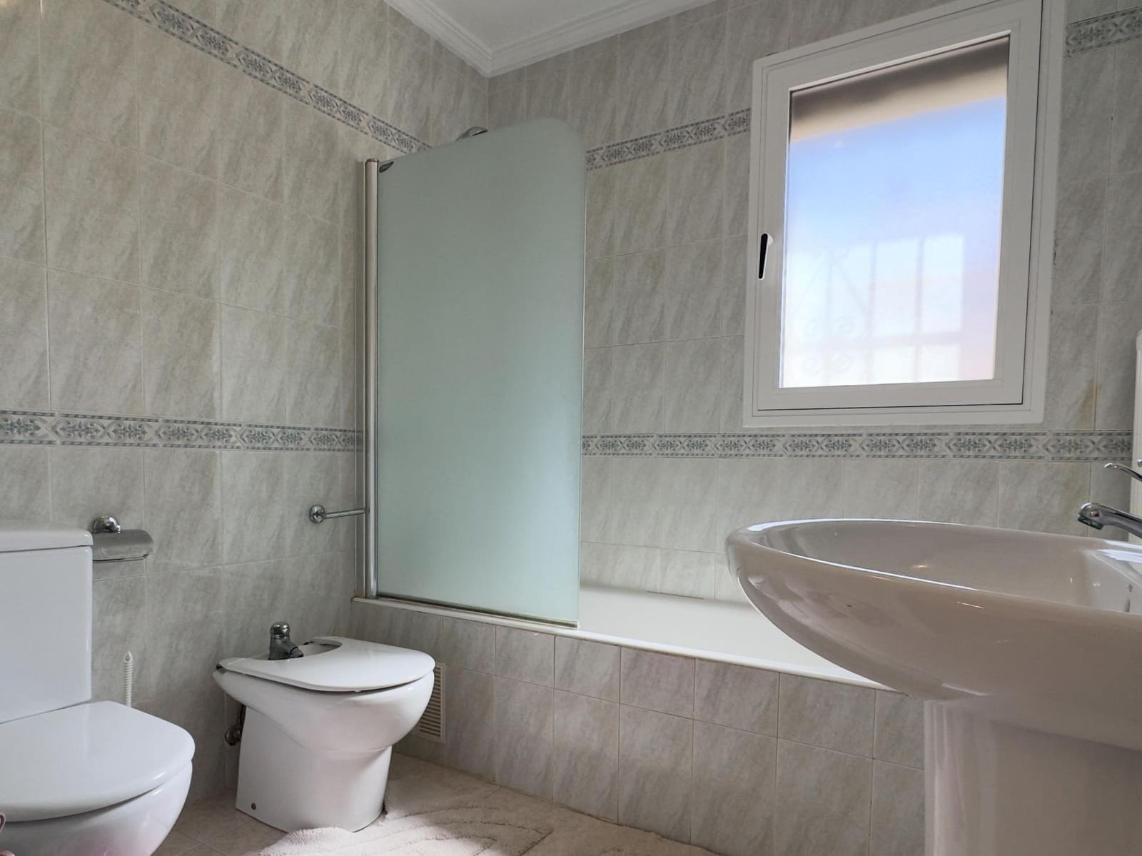 4 soveværelse Villa til salg i Los Alcazares med swimmingpool garage - € 695.000 (Ref: 10086378)