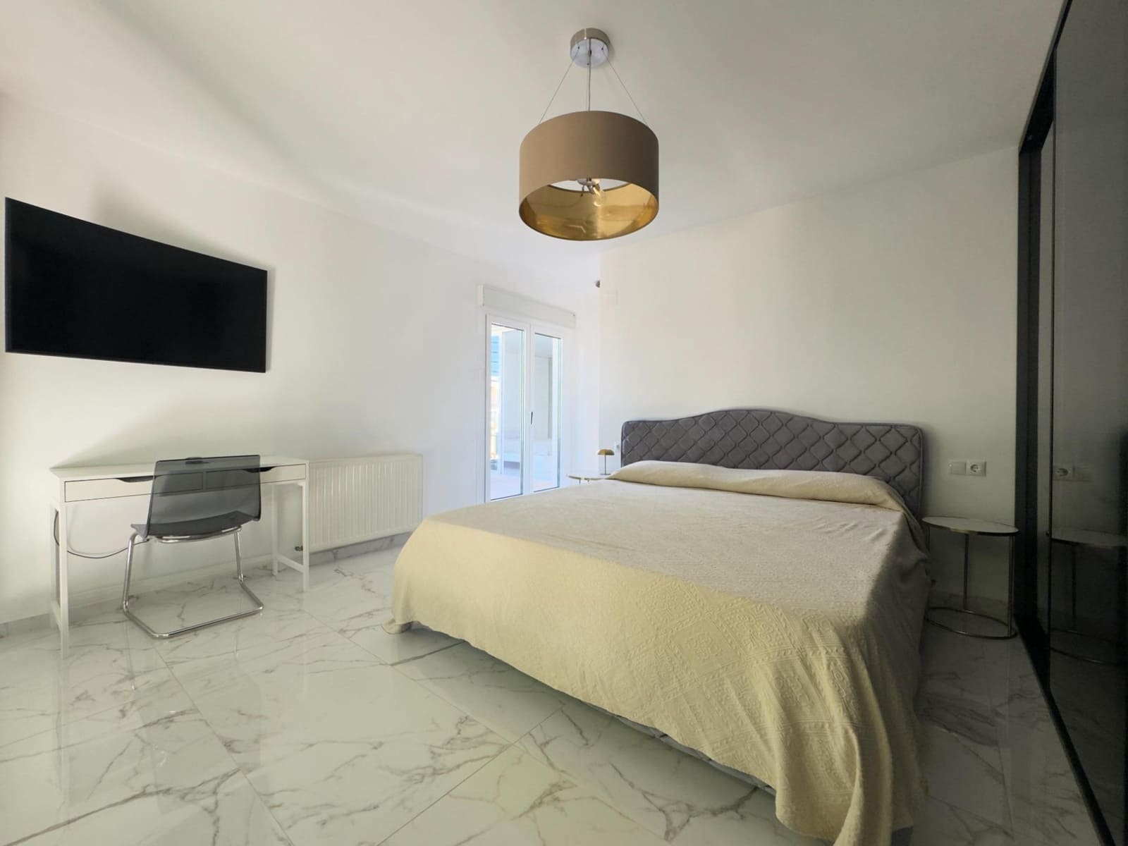 4 soveværelse Villa til salg i Los Alcazares med swimmingpool garage - € 695.000 (Ref: 10086378)