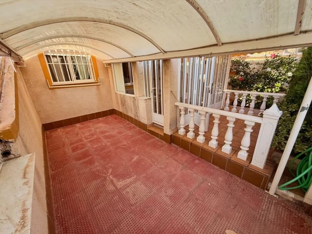 3 Zimmer Reihenhaus zu verkaufen in Los Alcázares mit Garage - 167.000 € (Ref: 10094913)