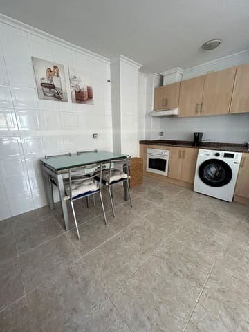 2 soveværelse Lejlighed til leje i Playa de los Náufragos, Torrevieja - € 700 (Ref: 10100387)