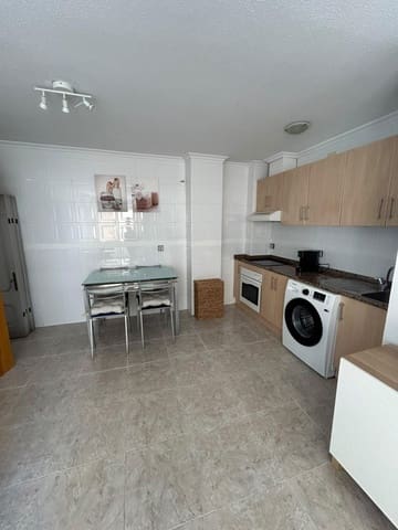 2 soveværelse Lejlighed til leje i Playa de los Náufragos, Torrevieja - € 700 (Ref: 10100387)