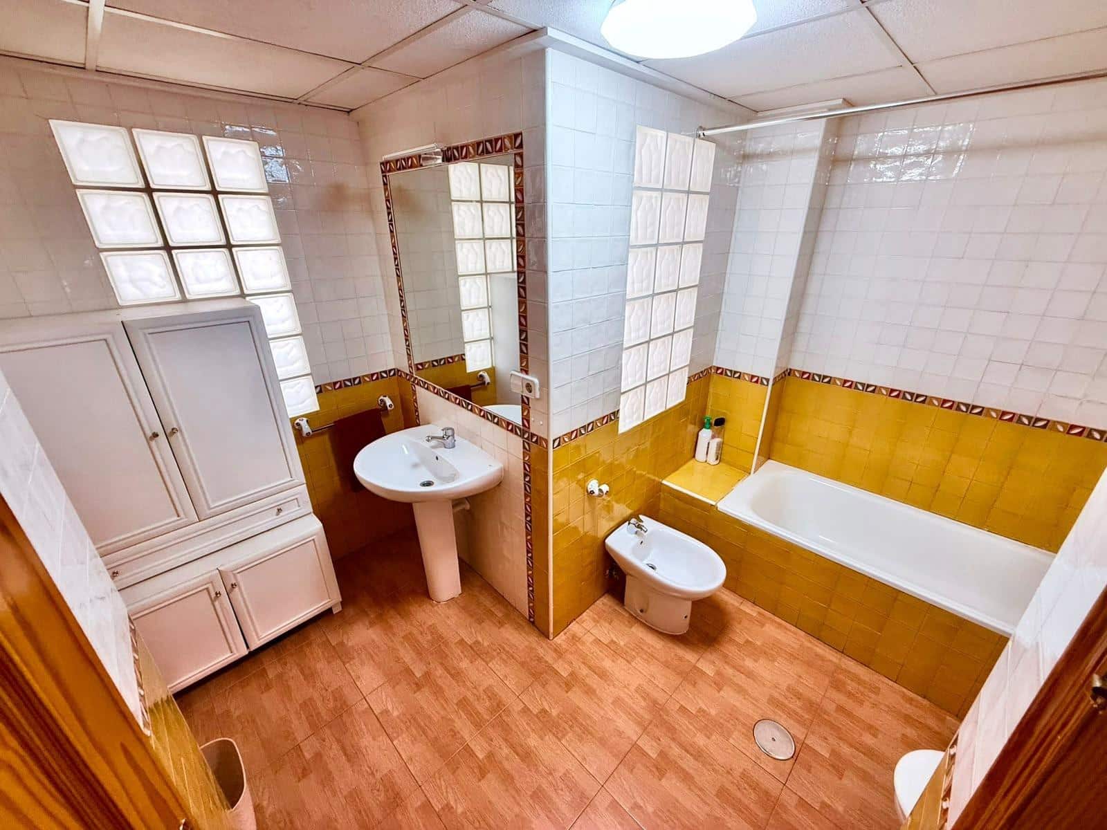 4 makuuhuone Omakotitalo myytävänä paikassa Lo Pagan mukana 
autotalli - 340 000 € (Ref: 10120104)