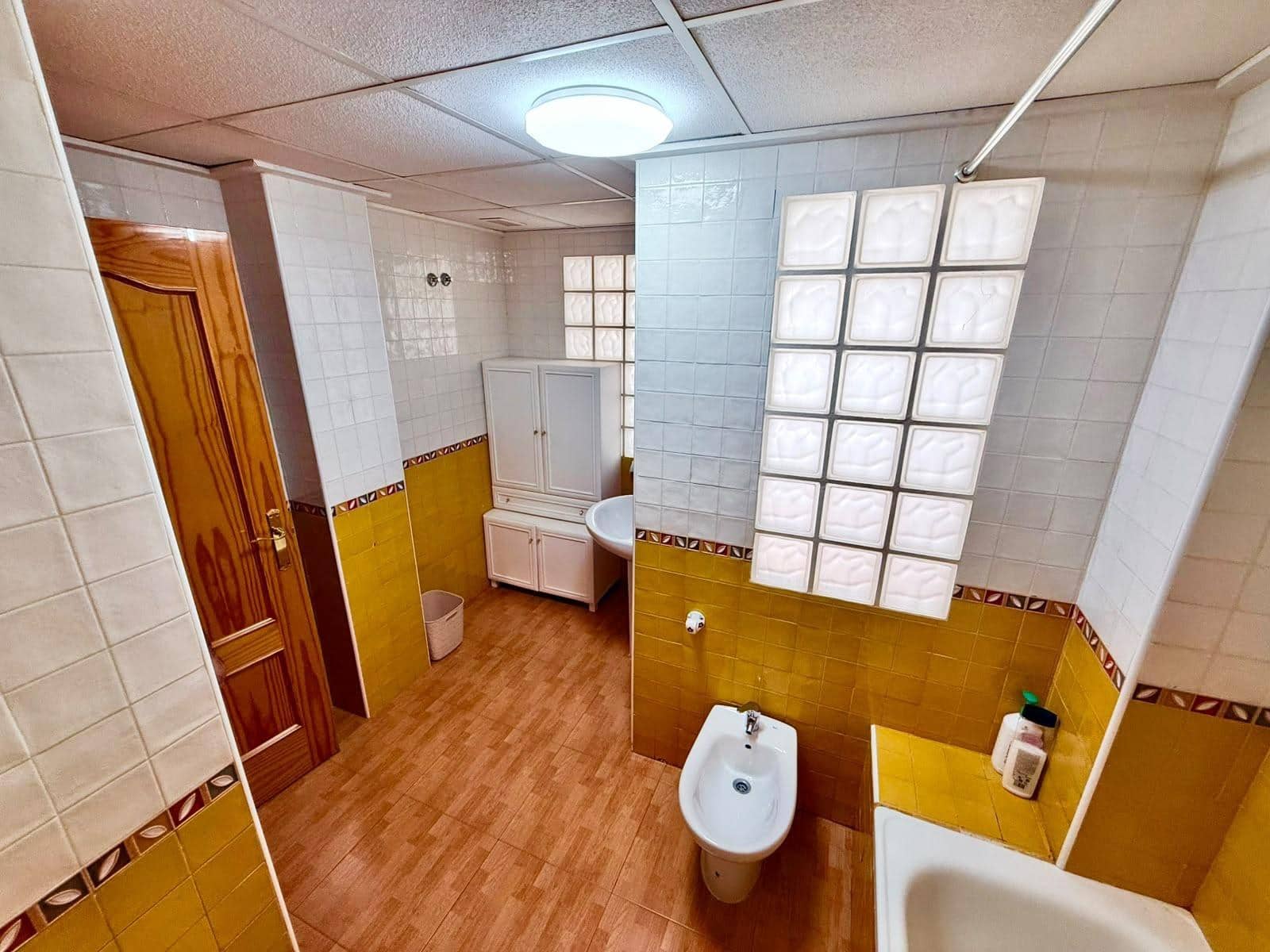 4 makuuhuone Omakotitalo myytävänä paikassa Lo Pagan mukana 
autotalli - 340 000 € (Ref: 10120104)