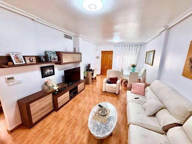4 makuuhuone Omakotitalo myytävänä paikassa Lo Pagan, San Pedro del Pinatar mukana 
autotalli - 340 000 € (Ref: 10120104)