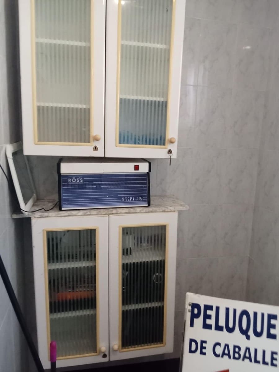 Commercial for rent in Los Nietos - € 500 (Ref: 10157835)