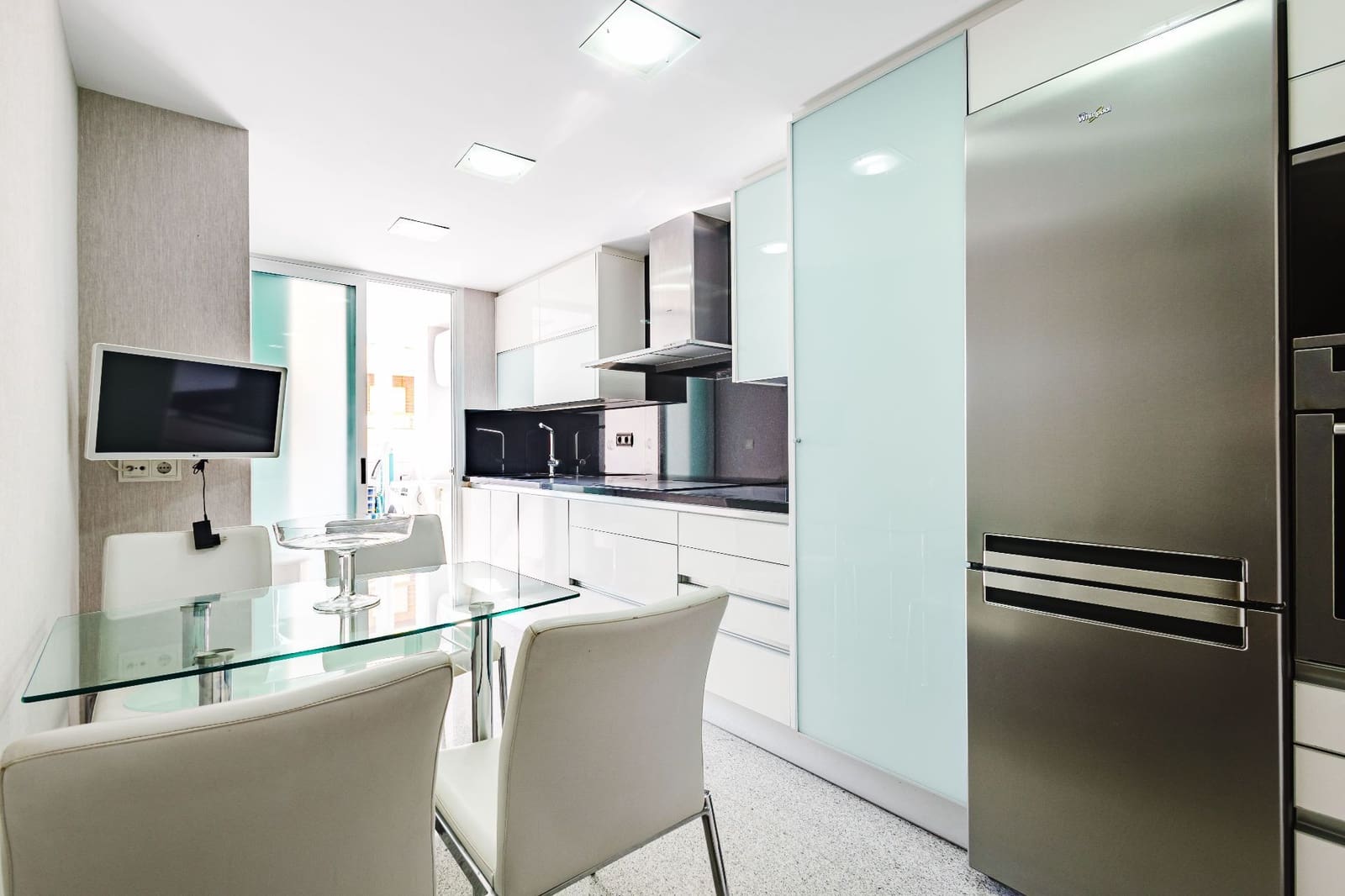 4 slaapkamer Flat te koop in Velez-Malaga - € 310.000 (Ref: 10002455)
