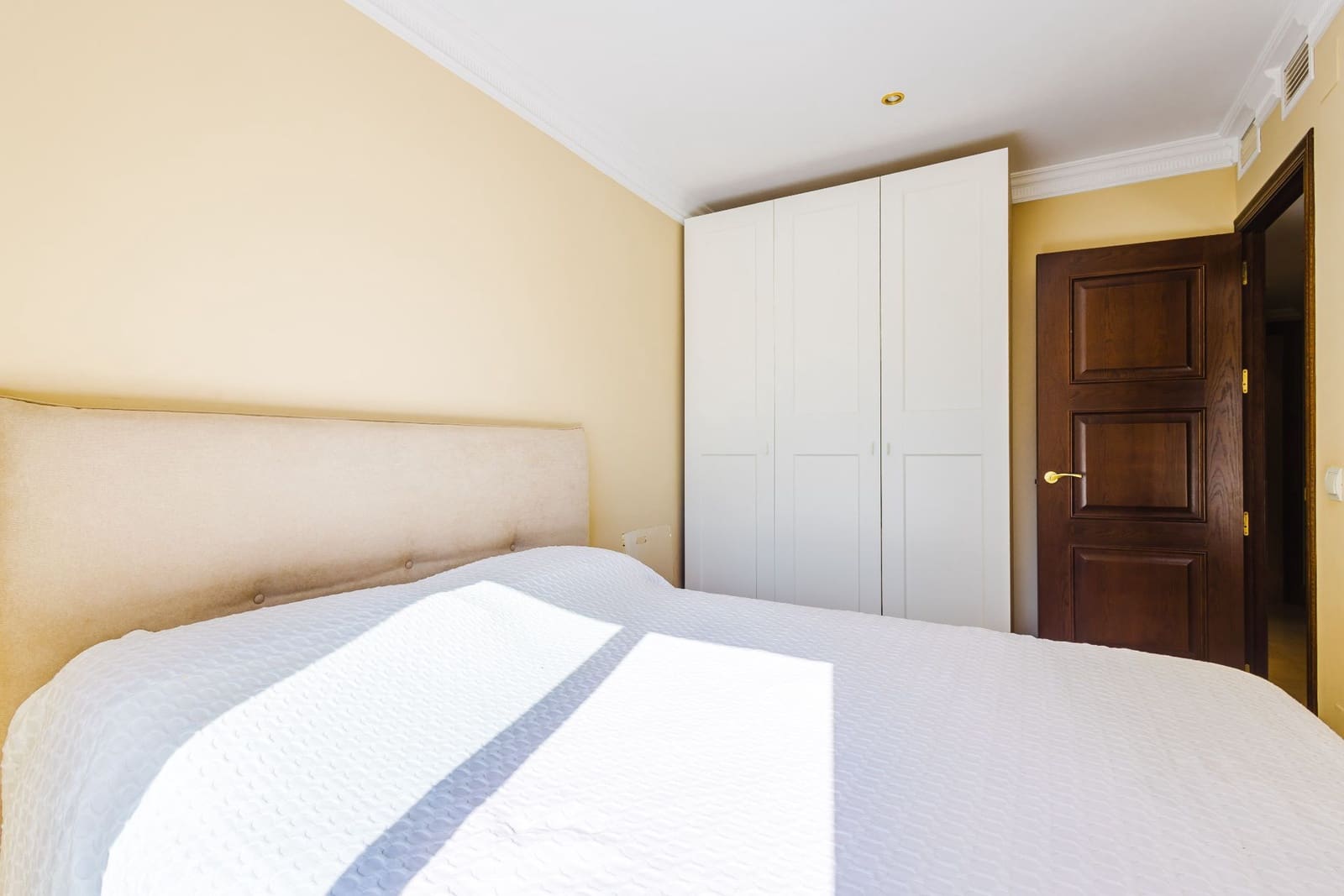 4 slaapkamer Flat te koop in Velez-Malaga - € 310.000 (Ref: 10002455)