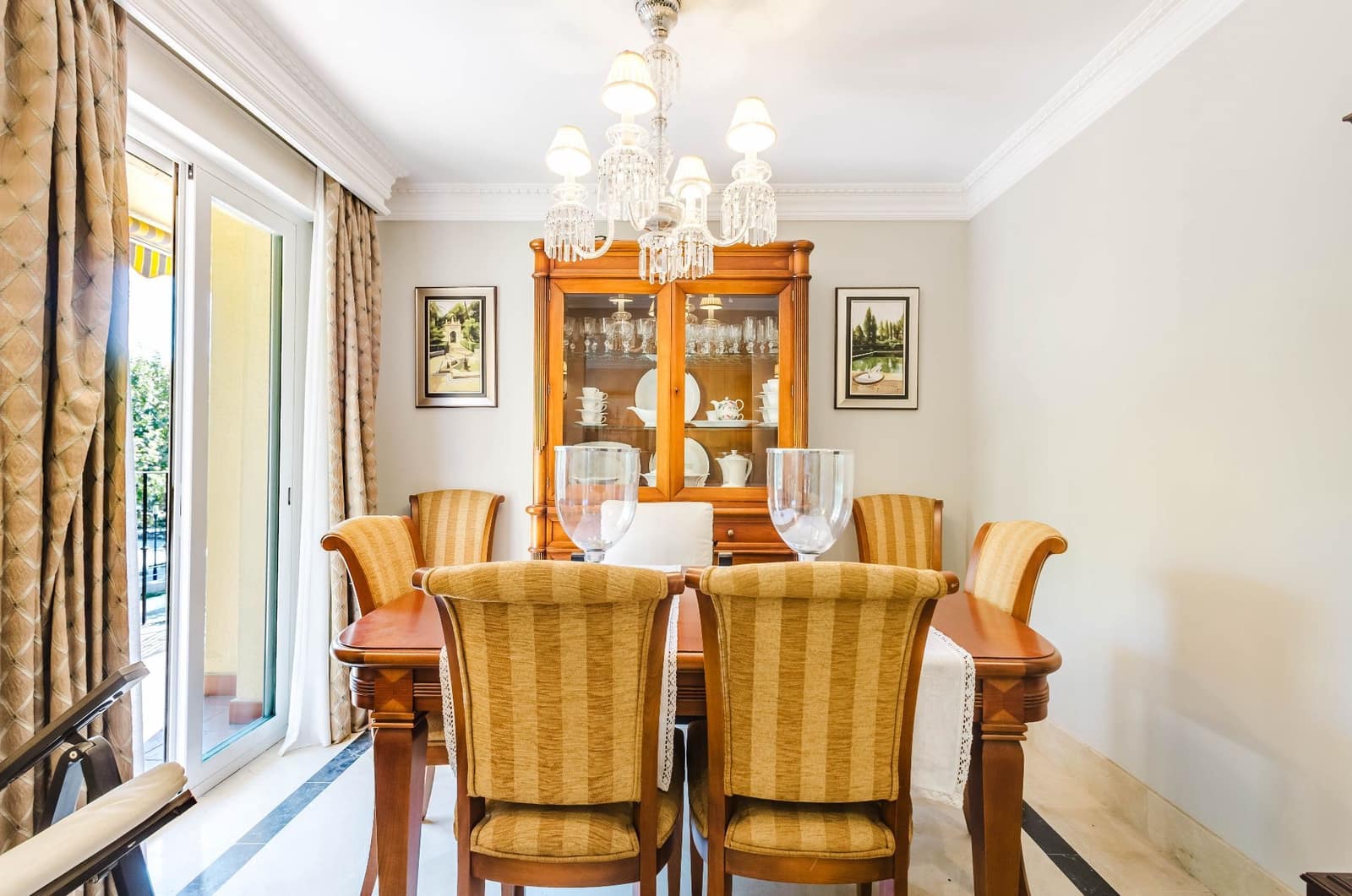 4 slaapkamer Flat te koop in Velez-Malaga - € 310.000 (Ref: 10002455)