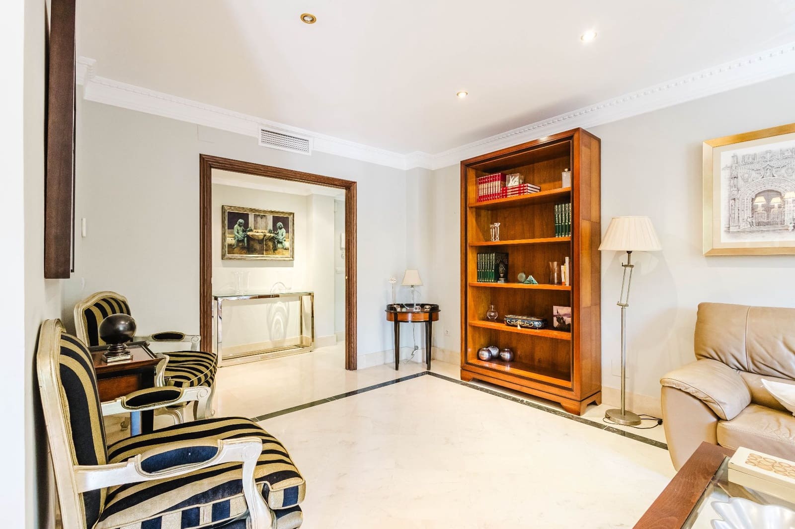 4 slaapkamer Flat te koop in Velez-Malaga - € 310.000 (Ref: 10002455)