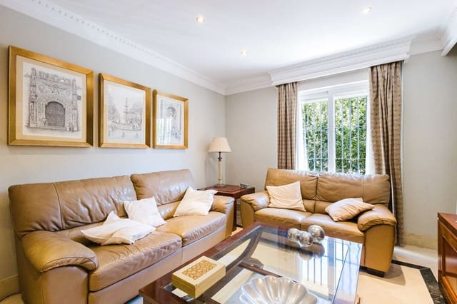 4 sypialnia Mieszkanie na sprzedaż w Vélez-Málaga - 310 000 € (Ref: 10002455)