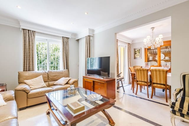 4 sypialnia Mieszkanie na sprzedaż w Vélez-Málaga - 310 000 € (Ref: 10002455)